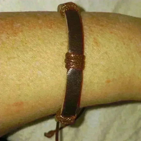 Handmade Leather Unisex Bracelet - Picture 2 of 4